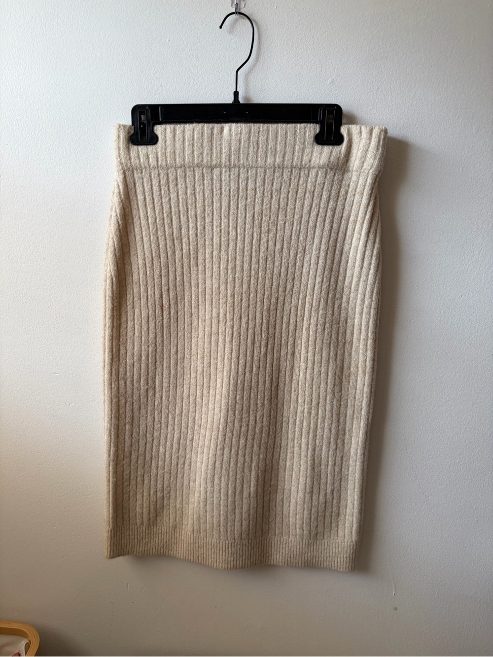 LOFT Cream Ribbed Pencil Skirt